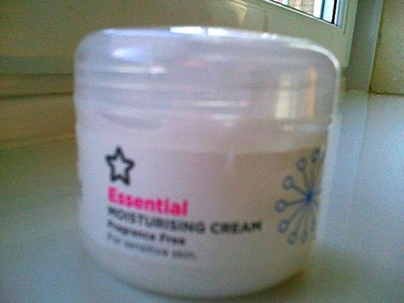 resources of POISE Luminous White Day Cream exporters