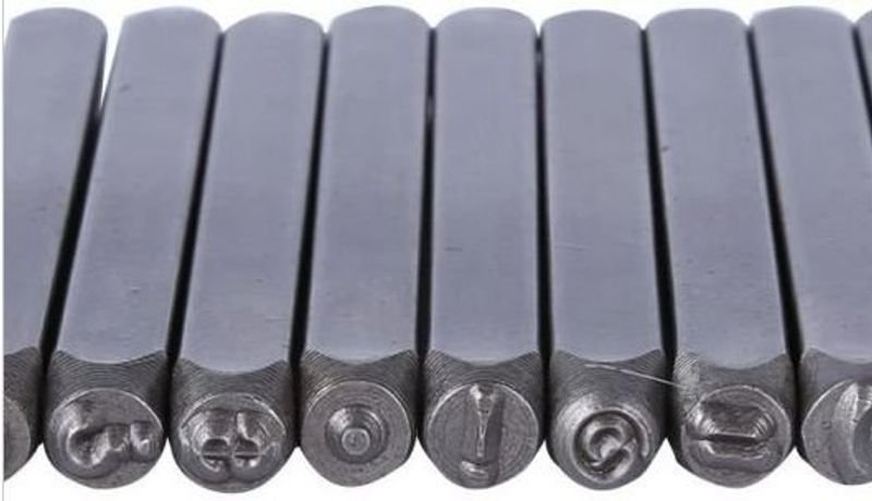 resources of Police Riot Rubber Tonfa Baton Shape Baton exporters