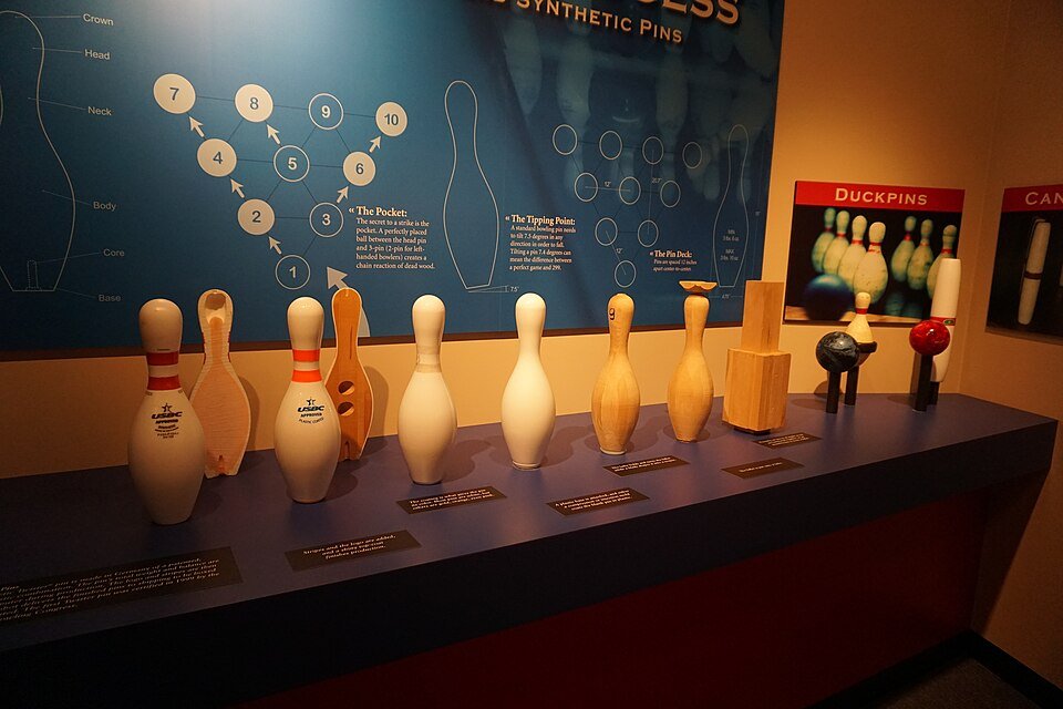 Bowling Pins Exporters, Wholesaler & Manufacturer | Globaltradeplaza.com