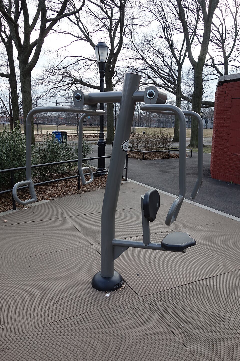 Chest Press Machine Exporters, Wholesaler & Manufacturer | Globaltradeplaza.com