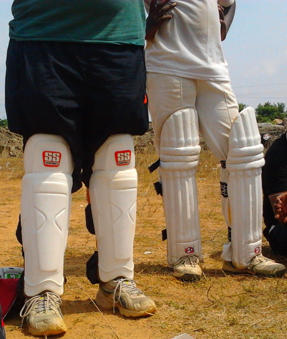 Cricket Pads Exporters, Wholesaler & Manufacturer | Globaltradeplaza.com