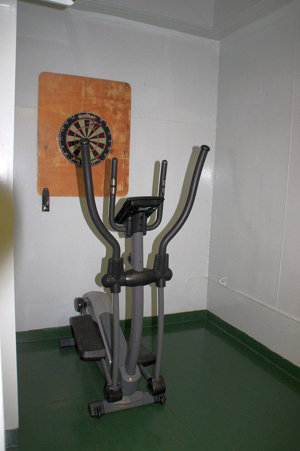Ellipticals Cross Trainer Exporters, Wholesaler & Manufacturer | Globaltradeplaza.com