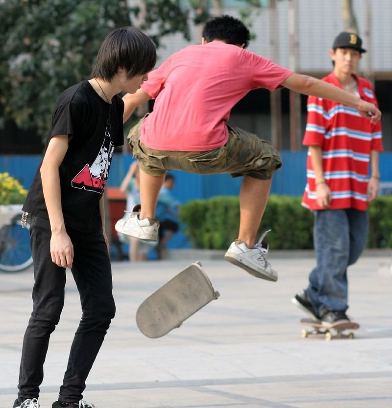 resources of Wholesale 7ply Maple Skateboard exporters