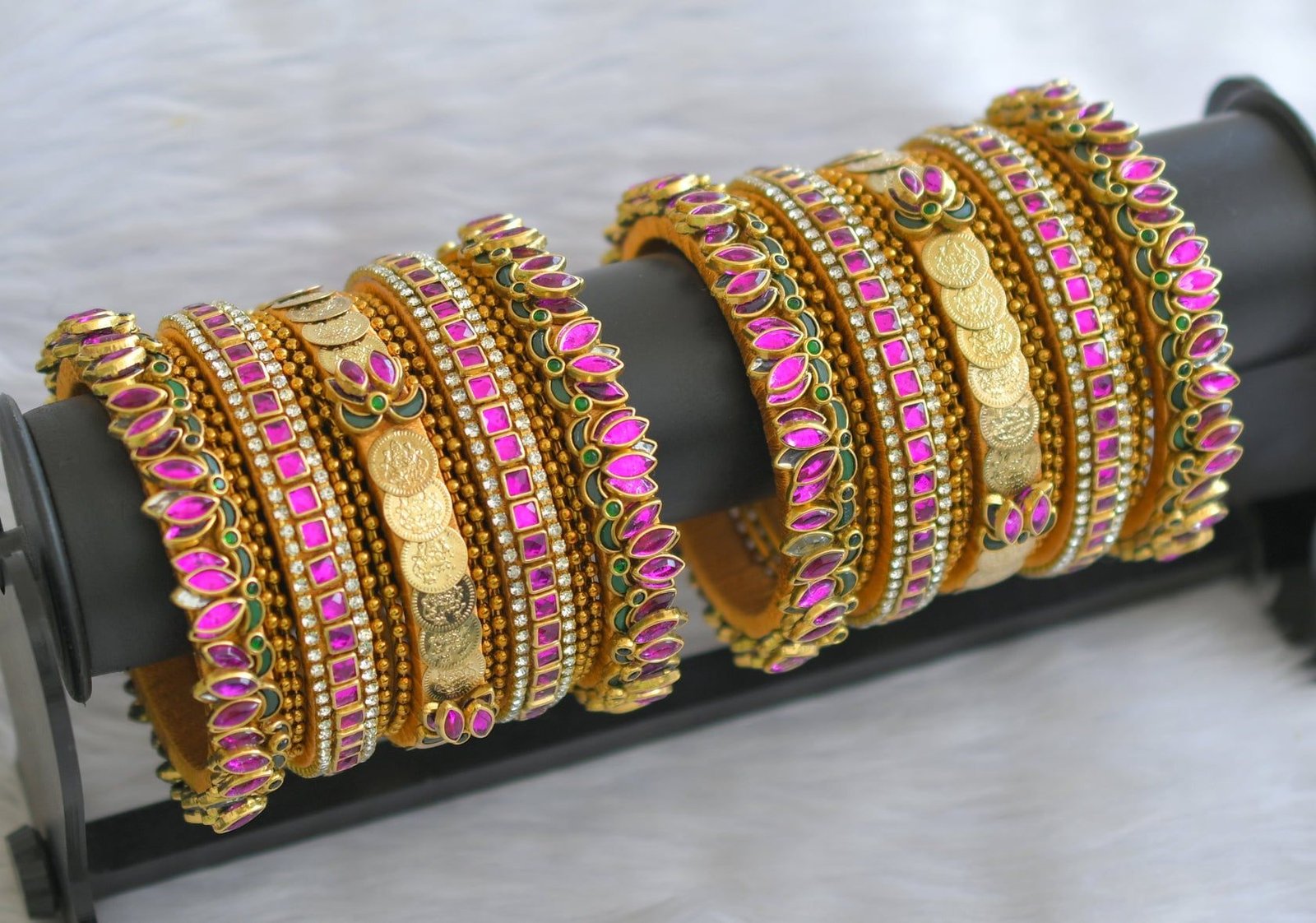 resources of Ladies Jutti With Matching clutches combo exporters