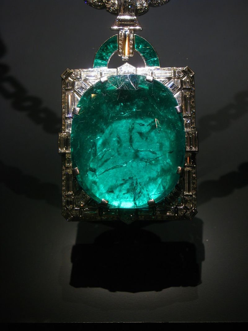 resources of Emerald Gemstone exporters