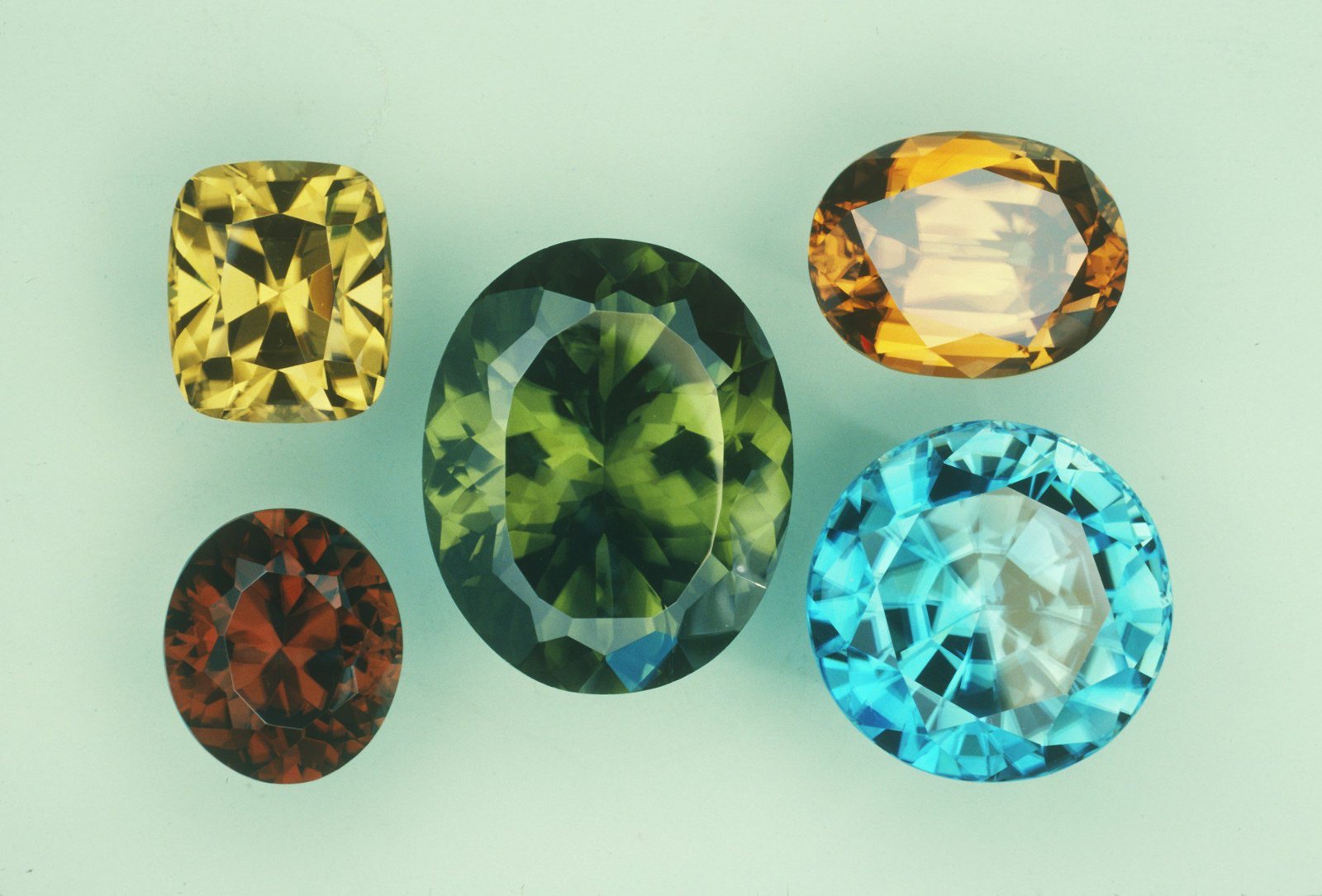 resources of Yellow sapphire and multi sapphire exporters