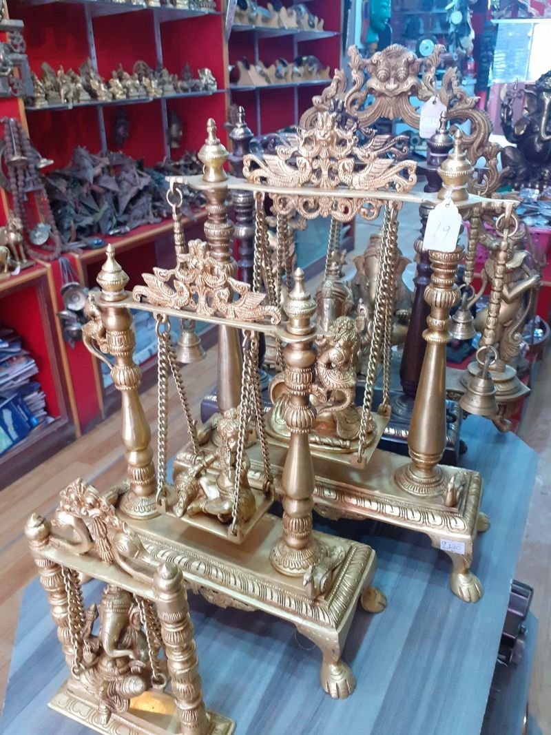 resources of Hanuman Ji Lifting Mountain exporters