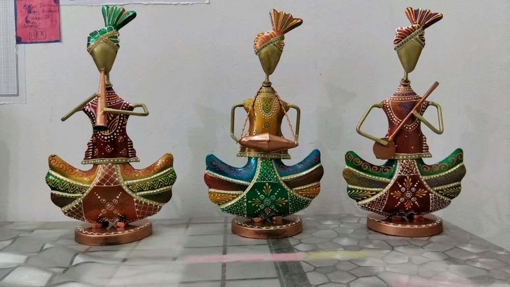 resources of Glass Gold Plated Akhand Diya exporters