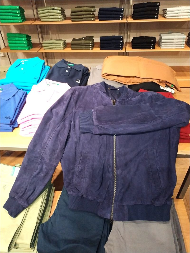 resources of Full Sleeves Zip Detachable Polar Fleece Jacket exporters