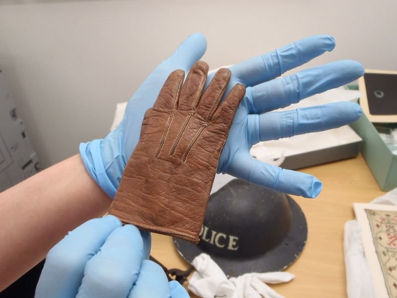 resources of Biker leather gloves exporters