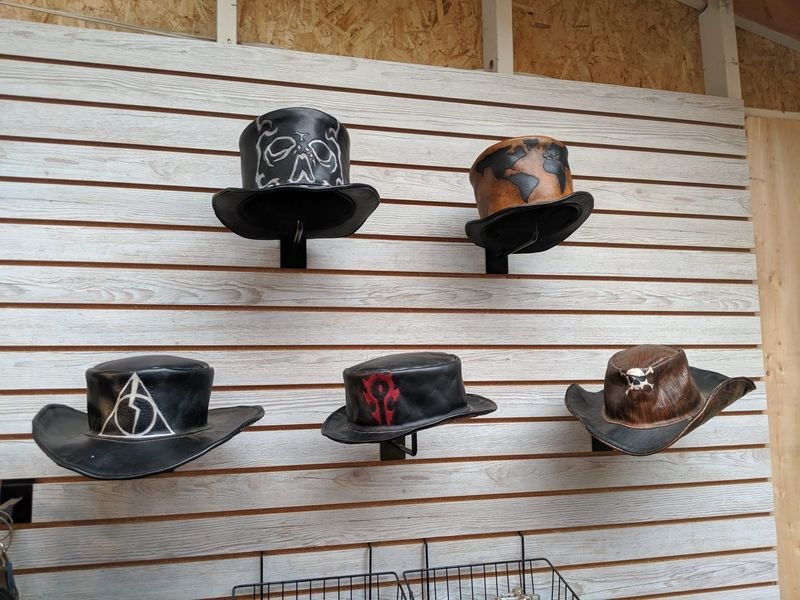 resources of Shelf for hats exporters
