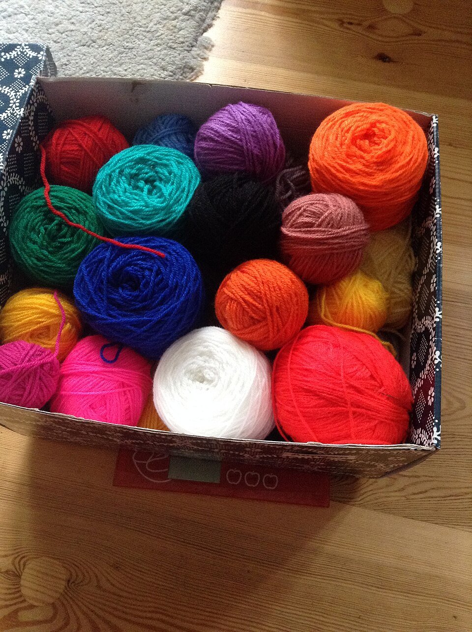 Acrylic Yarn Exporters, Wholesaler & Manufacturer | Globaltradeplaza.com