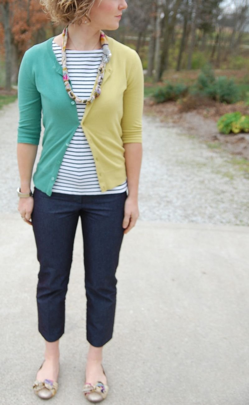 resources of Solid Knit Blouse W/ Stripe Blocking exporters