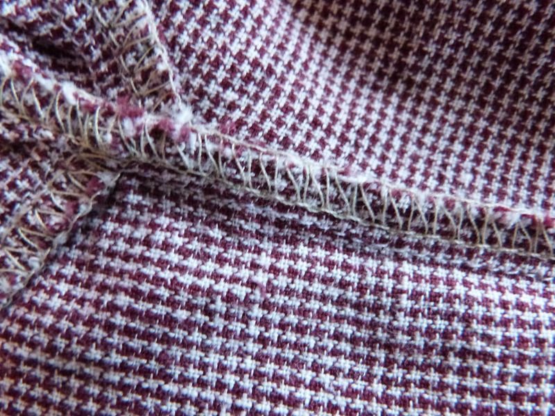 resources of Red Plaid Scarf with Soft Fringed Edges exporters