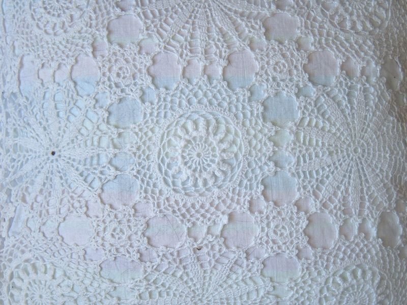 resources of Battenburg lace tablecloth linen exporters