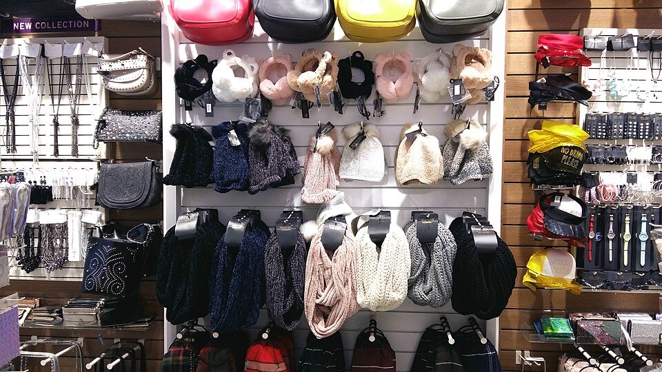 Fashion Accessories Exporters, Wholesaler & Manufacturer | Globaltradeplaza.com