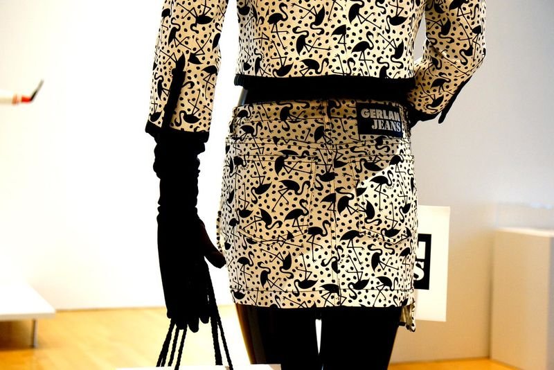 resources of Womens Leopard Pattern Long Sleeves Sweater exporters