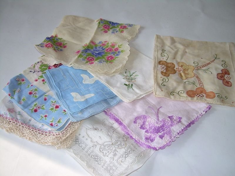 resources of Hot Fashion Chinese Style Silk-like Handkerchief exporters