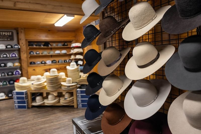 resources of Cowboy Men Straw Hat exporters