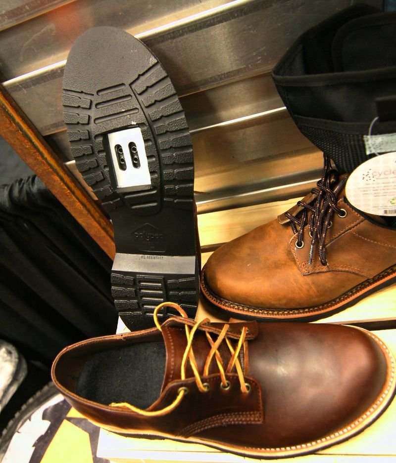 resources of Wear Resistant Leather Army Desert Boots exporters