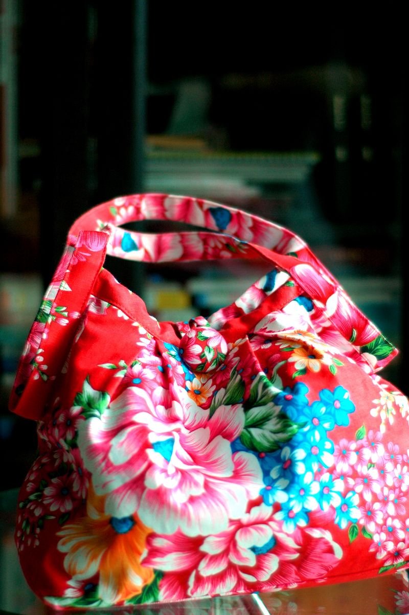 resources of Mexican Frida Plastic Tote Purse 8 X 8 In exporters