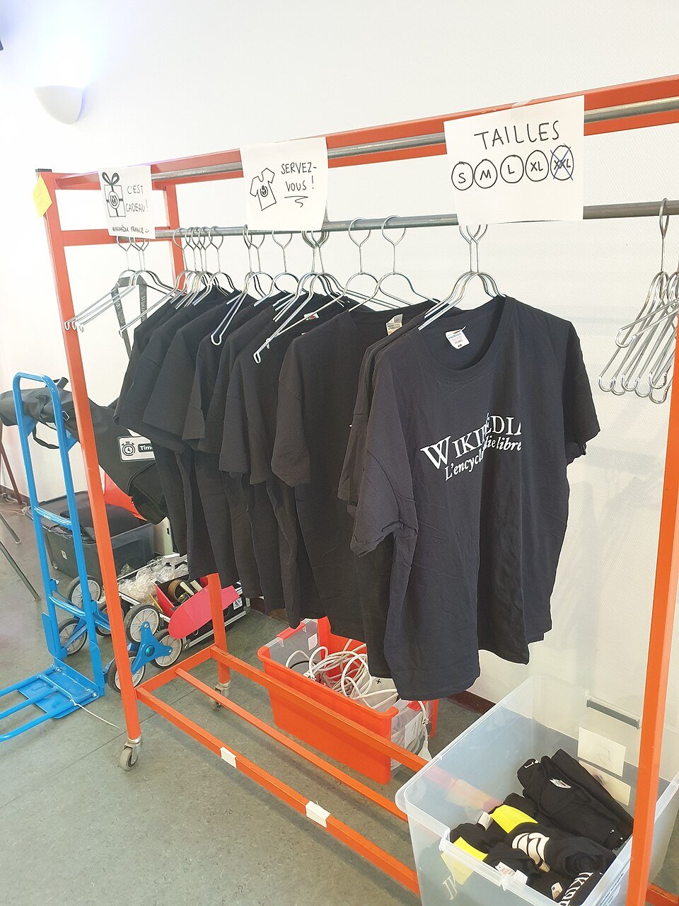 Shirts & T-Shirts Exporters, Wholesaler & Manufacturer | Globaltradeplaza.com