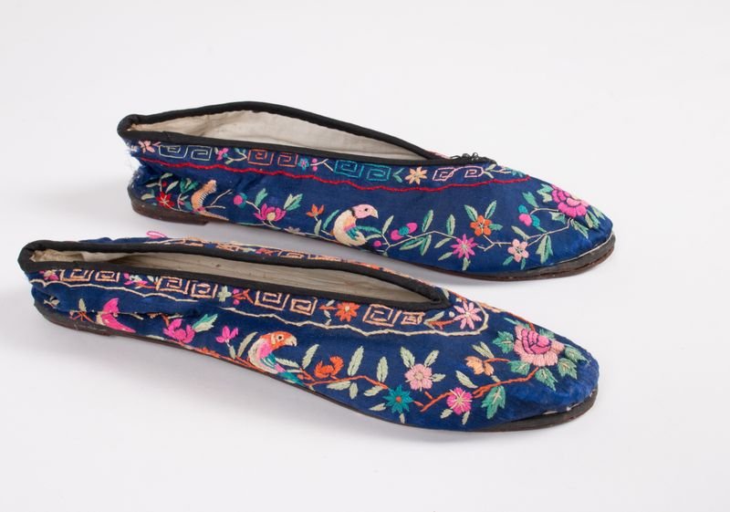 resources of Slipper Made From Natural Material exporters