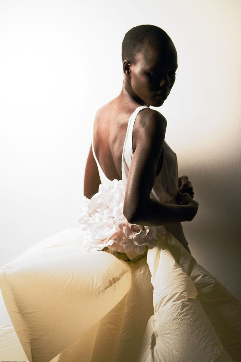 resources of Sexy sweetheart satin white wedding dress exporters