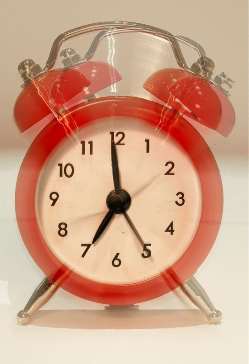 resources of 2015 gift clock, souvenir analog table clock exporters