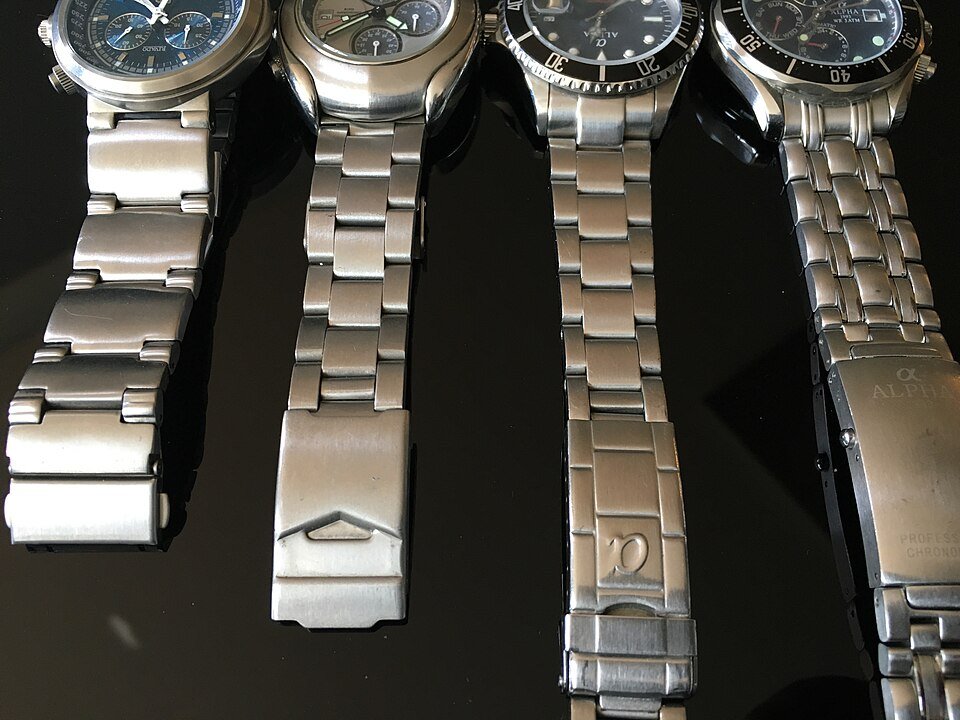 resources of Ceramic watches exporters