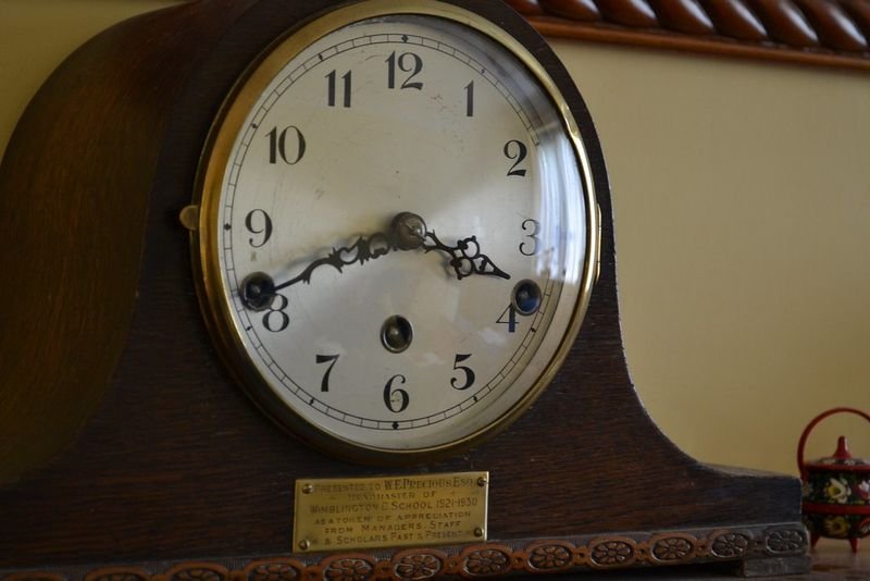 resources of Elegant Clocks M15 exporters