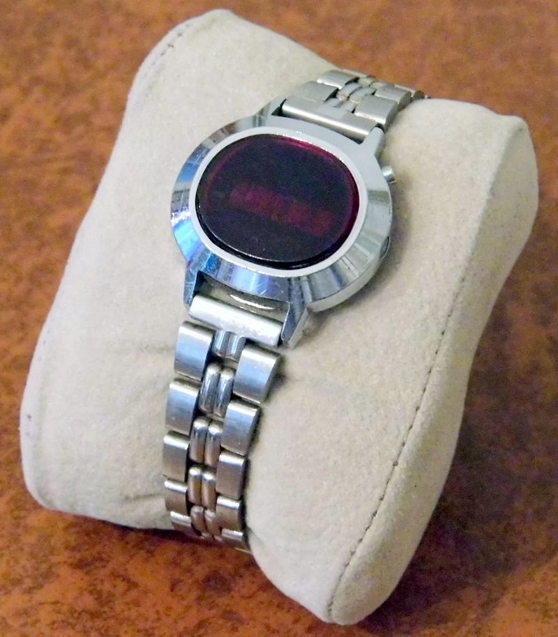 resources of Michael Kors Gen 4 MKGO Smartwatch MKT5070 exporters