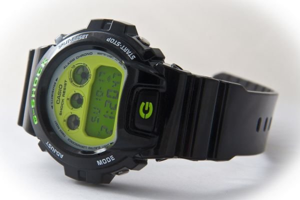 resources of Cheap 4G Tracker Kids Smart Watch With Video Calling Phone Watch exporters