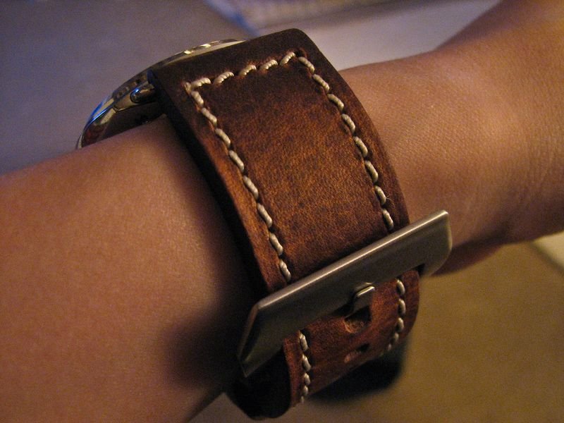 resources of Cross 3cm Leather Strap exporters