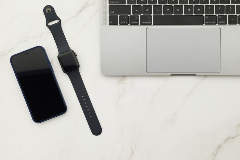 resources of 3 In 1 Wireless Charger exporters