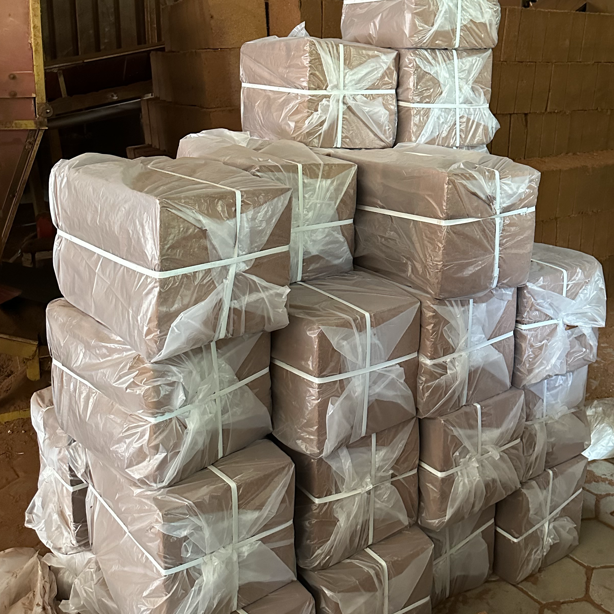 resources of Cocopeat Low EC 5kg Blocks exporters